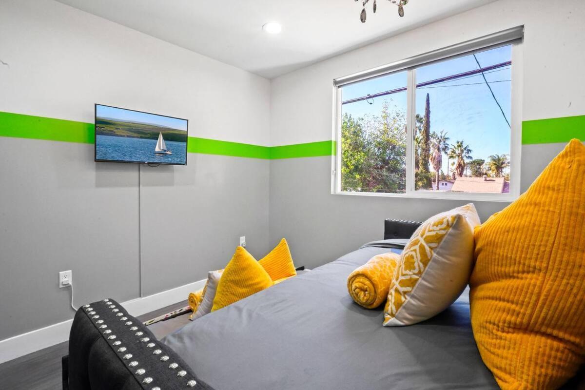 C- Vibrant And Glam Noho Pad Near U-Studios And H-Sign Apartment Los Angeles
