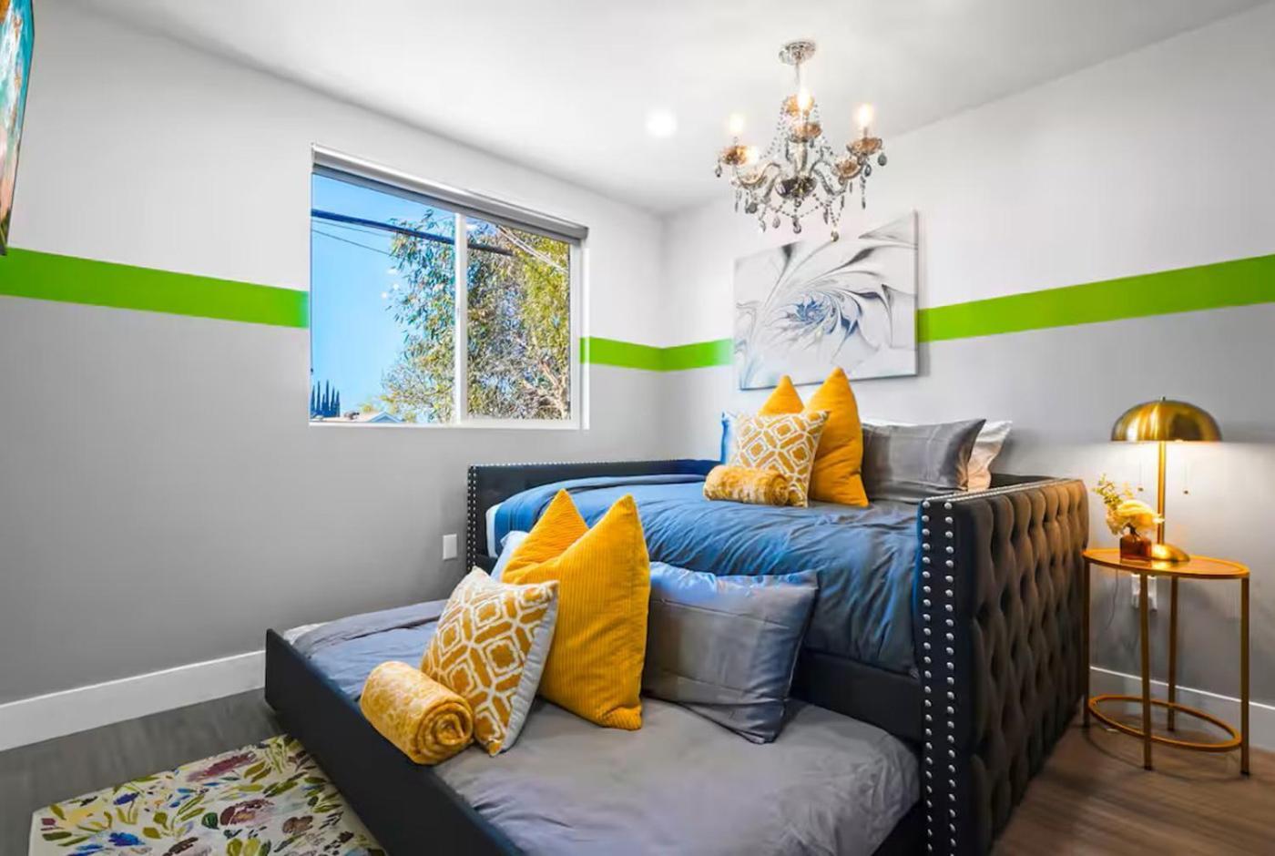 C- Vibrant And Glam Noho Pad Near U-studios And H-sign Apartamento *